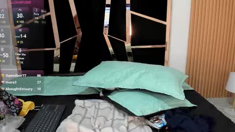 Yahaira online show from November 8, 6:55 pm