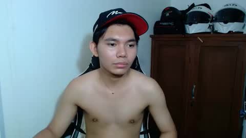 Eian online show from December 16, 2:01 pm