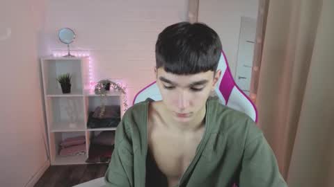 yamitwink online show from November 26, 8:49 pm