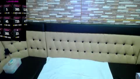 yanissa27 online show from October 4, 8:23 am