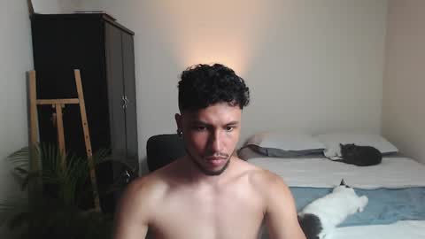 yeff online show from April 8, 12:02 am