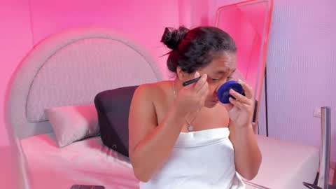 yeika_foxy online show from April 16, 11:32 am