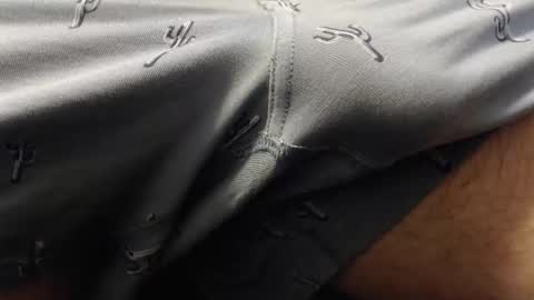 yellout22 online show from February 22, 10:34 pm