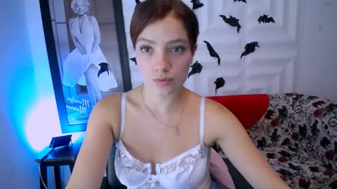 Snapshot of yemfairymcry chatting on October 15, 3:13 pm YEM online show from October 15, 3:13 pm