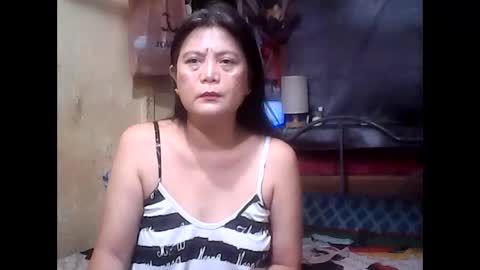 hi im bea online show from June 2, 9:06 pm