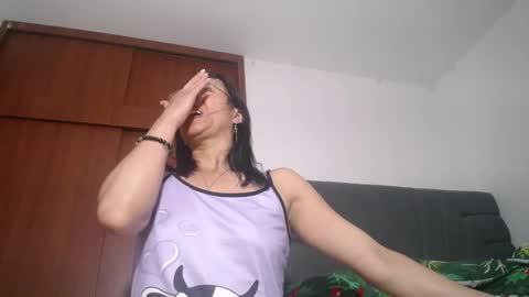 Yiny online show from January 16, 12:58 pm