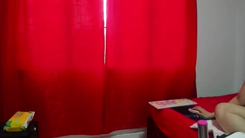 yinyyanghot online show from October 20, 11:59 am