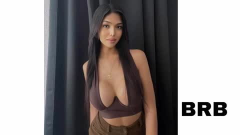 ylonagrae online show from February 13, 9:29 pm