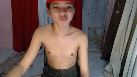 ymee_shane18 online show from January 14, 10:06 am