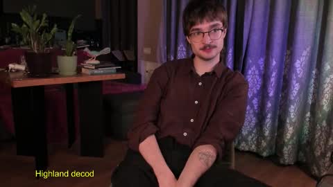 Max online show from March 30, 9:15 pm