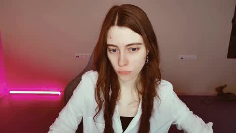 yoka_paradoxxx online show from February 27, 9:57 am