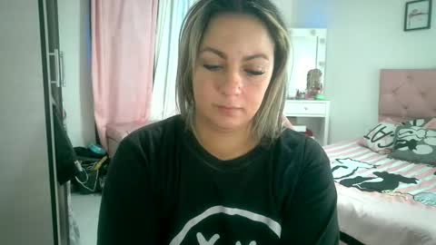 yokiko online show from October 30, 5:02 pm