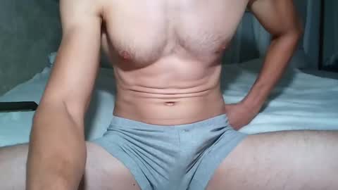 yolowyolo online show from September 21, 8:46 pm