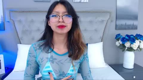 Yommi Winx online show from March 2, 8:29 pm