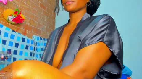 yonnsol_avril online show from February 28, 11:12 pm