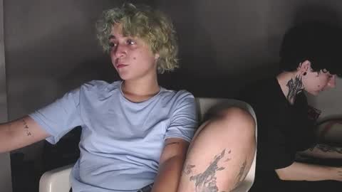 Snapshot of yoonbum_ chatting on October 31, 12:22 am Little Mike Independent model online show from October 31, 12:22 am