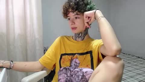 Snapshot of yoonbum_ chatting on October 8, 9:32 pm Little Mike Independent model online show from October 8, 9:32 pm