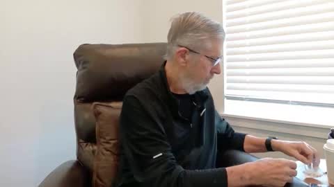 Snapshot of yougogirl_3 chatting on October 22, 6:09 pm Colorado Guy Straight online show from October 22, 6:09 pm