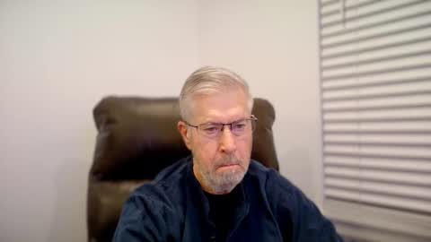 Colorado Guy Straight online show from November 15, 11:45 am