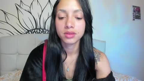 Snapshot of your_beck chatting on February 14, 6:02 am mia3 online show from February 14, 6:02 am