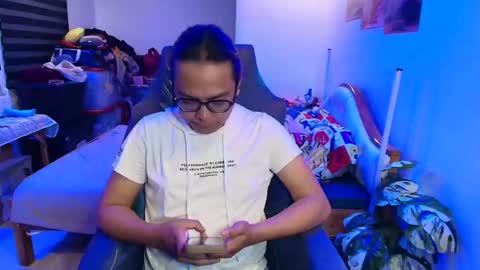 your_dreamgirlxxx69 online show from June 8, 9:54 am