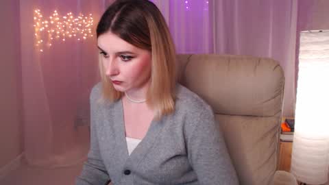 Freya online show from December 25, 3:17 pm