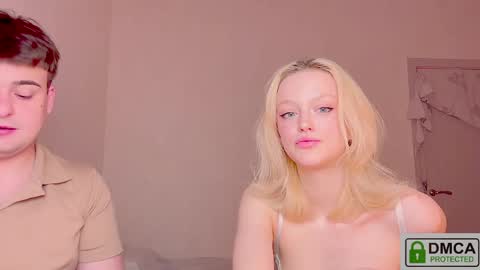 your_molly_mark online show from May 15, 11:23 pm