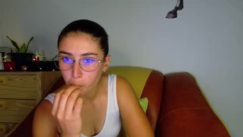 Andrea Your sweet farmer girl online show from October 9, 10:54 am