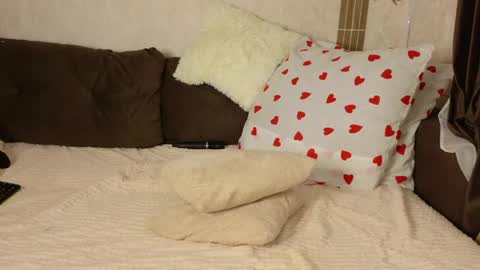 Anna online show from March 26, 4:12 pm