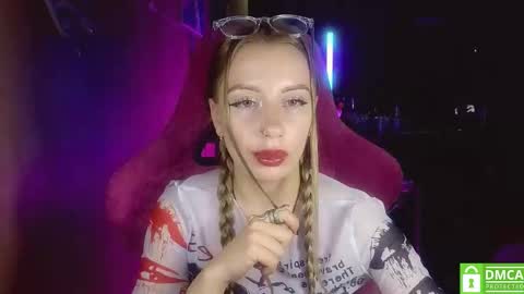 Alice  online show from February 11, 3:50 am