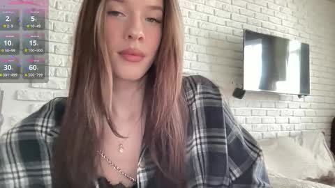 Mia  online show from January 19, 11:20 am