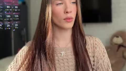 Mia  online show from March 6, 10:36 am