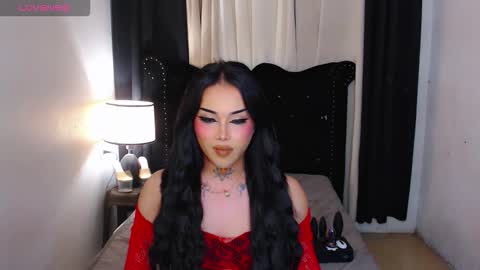 kim online show from March 1, 11:20 pm