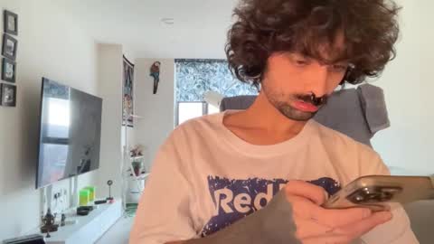 yourboo25 online show from February 4, 3:49 pm