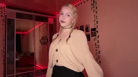 Cassie online show from April 22, 11:23 pm