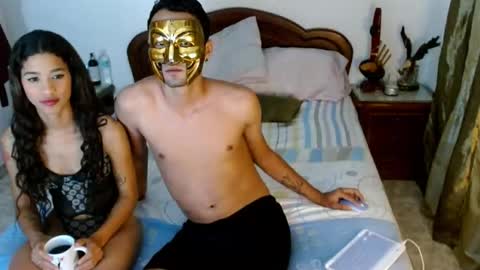 yourcouplehot online show from November 9, 7:45 am