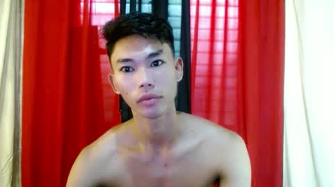 Snapshot of yourdreamboyx chatting on March 4, 1:23 am Rence online show from March 4, 1:23 am