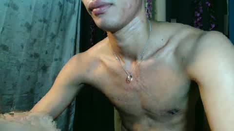 Snapshot of yourdreamboyx chatting on January 20, 1:32 pm Rence online show from January 20, 1:32 pm