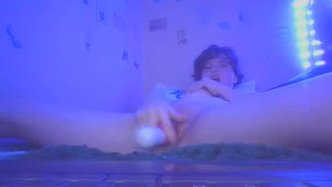 yourelilangel online show from December 17, 12:45 am