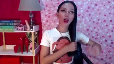 Snapshot of yourfavoratericcie chatting on October 23, 3:41 am RICCIE MAE online show from October 23, 3:41 am