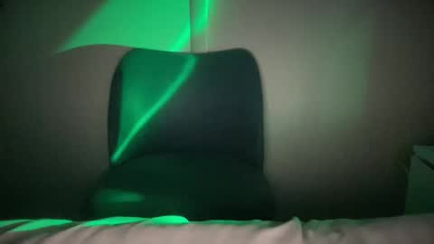 moe online show from May 15, 4:43 am