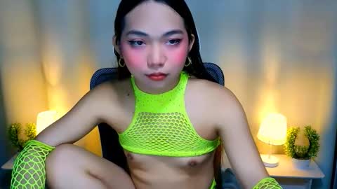 Snapshot of yourgirlzachary chatting on October 26, 1:23 pm Goddess Yoshi online show from October 26, 1:23 pm