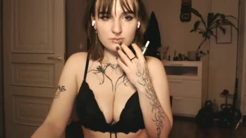 hanna online show from April 27, 1:58 am