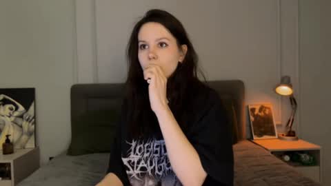 Aida online show from February 22, 1:13 pm