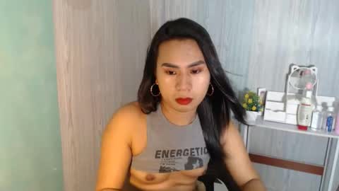 Mauie  online show from October 4, 9:45 pm