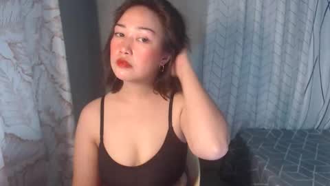 yourhotyash_ online show from April 3, 12:34 pm