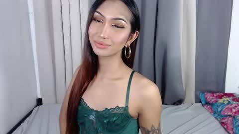 yourlovebella88 online show from November 3, 5:03 pm