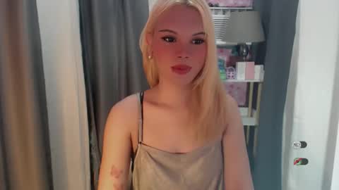 KYLIE MORE online show from May 28, 7:28 am