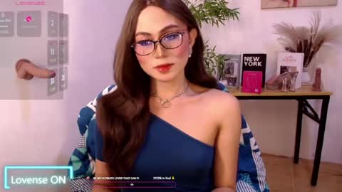 poxy online show from June 26, 11:59 am