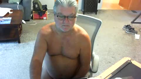 yourpoppi55 online show from August 9, 12:43 pm